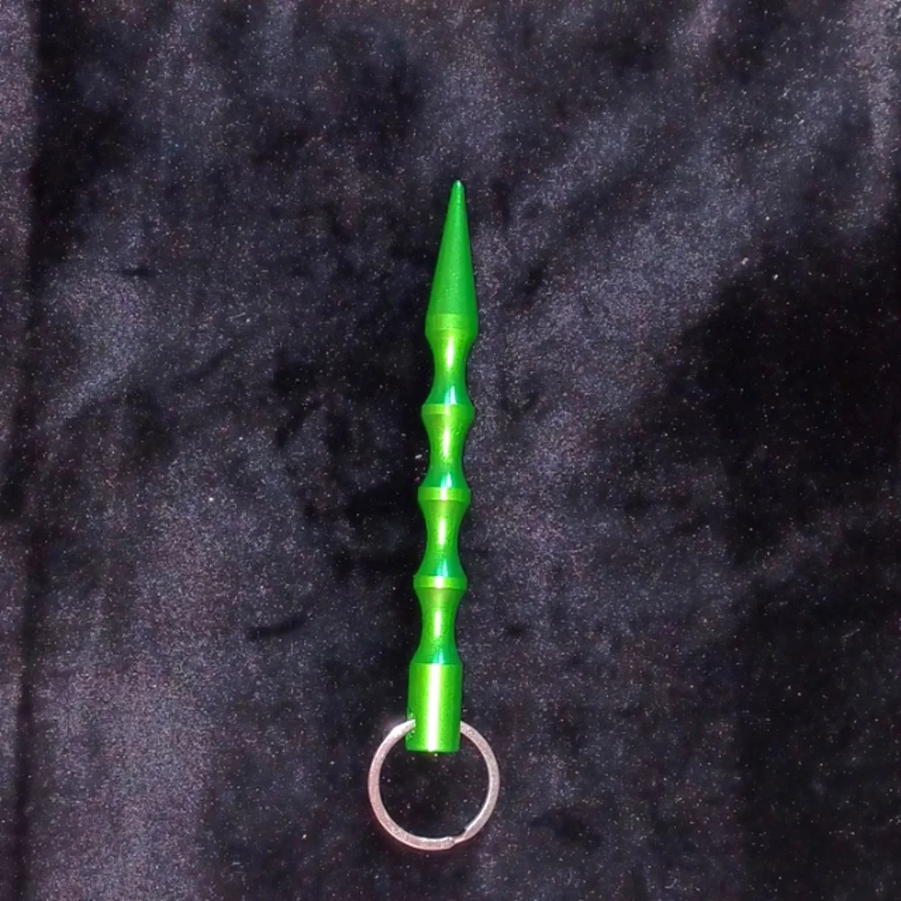Safety striker bolt keychain GREEN - Picture 1 of 3